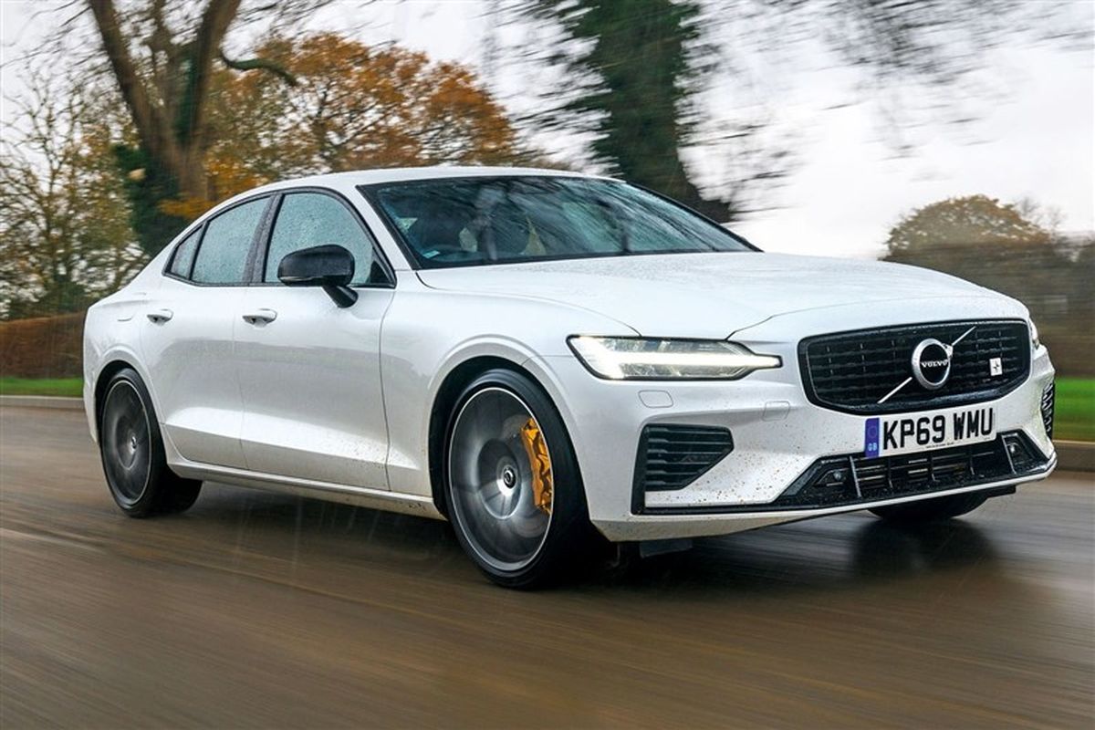 سقوط فروش خودروهای ولوو با ادامه کمبود جهانی تراشه