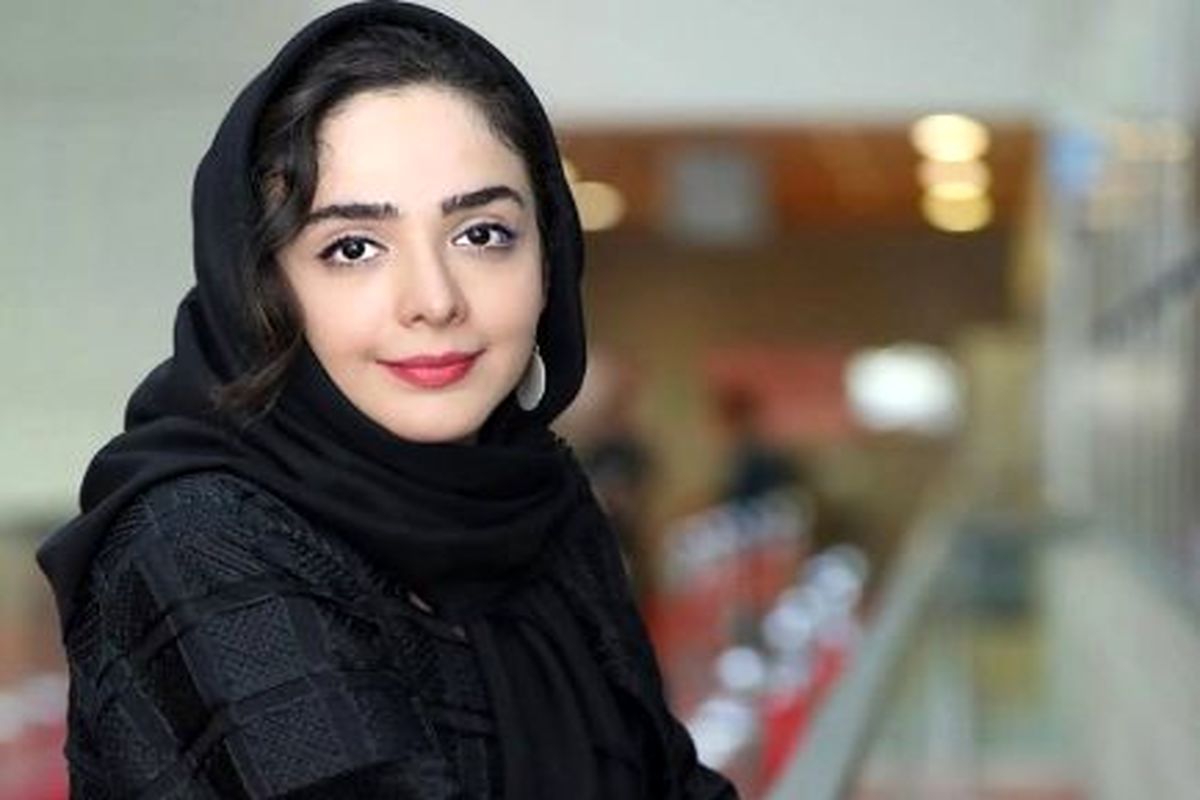 لباس کهکشانی و خوش رنگ المیرا دهقانی