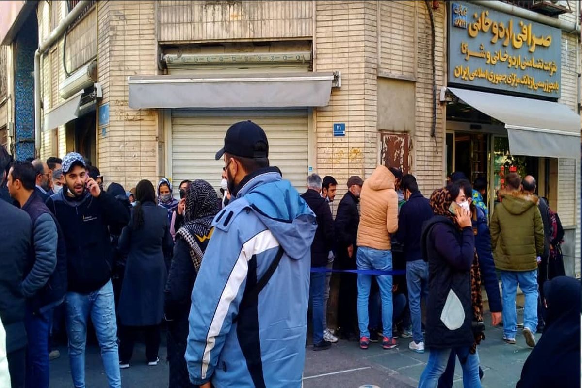 تیر معامله گران دلار به سنگ خورد!