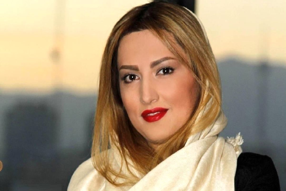 حجاب سمیرا حسینی را باد برد