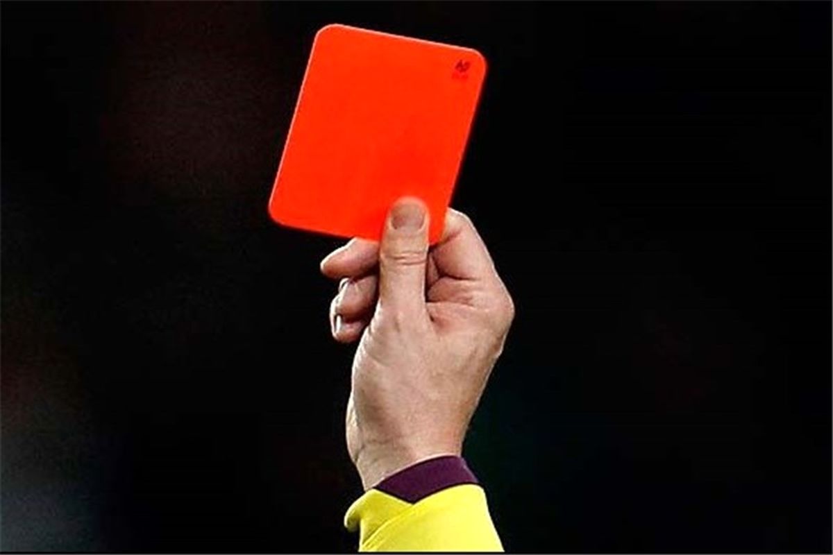 سود تیم لیگ برتری از داوری با لابی مدیرعامل!