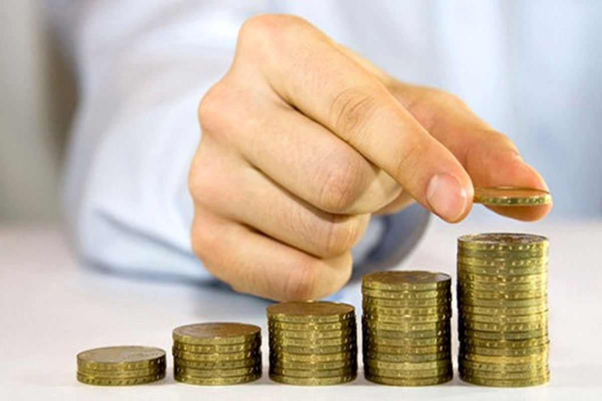 دولت در آستانه پرداخت اولین عیدی/مبالغی که جوابگوی تورم نیست
