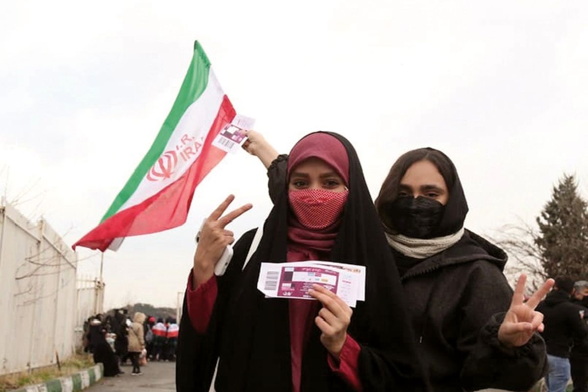 زنان ایرانی گزینشی به ورزشگاه رفتند؟