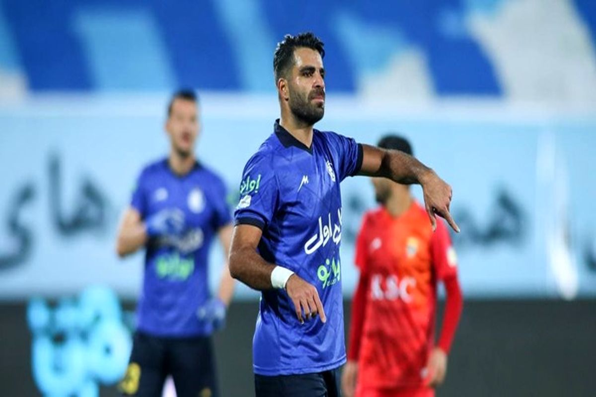 مدافع استقلال رسما سرباز ملوان شد