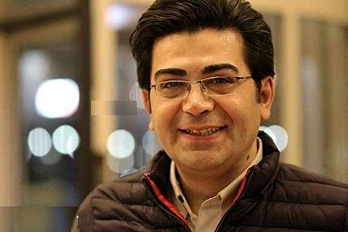 پست عجیب فرزاد حسنی پس از فوت زهره فکور