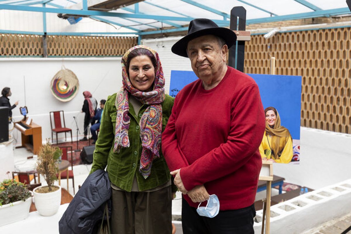 کتاب گویا با صدای گوش نواز سوپراستار پیشکسوت