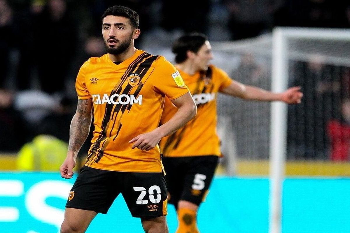 تمدید قرارداد ستاره ایرانی در انگلیس