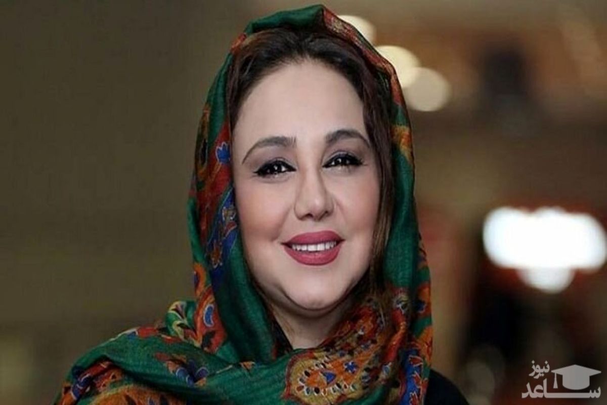 سلبریتی عزیز با دست پس میزنن و با پا پیش میکشن