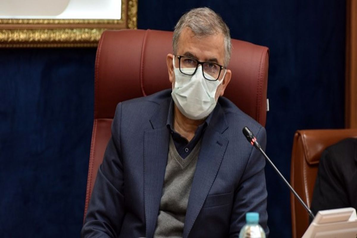 استاندار البرز: از معلمان عزیز انتظار داریم که آگاه تر باشند