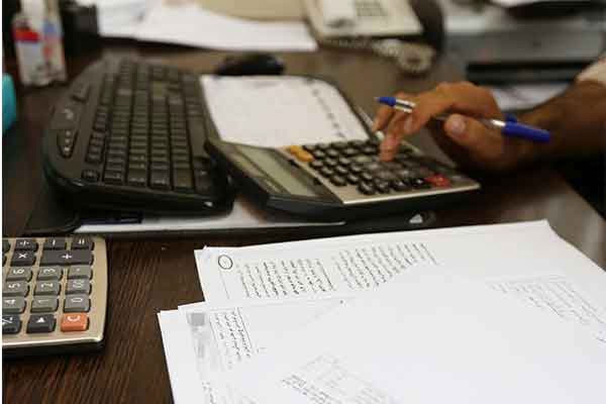 جدال بر سر دخل و خرج