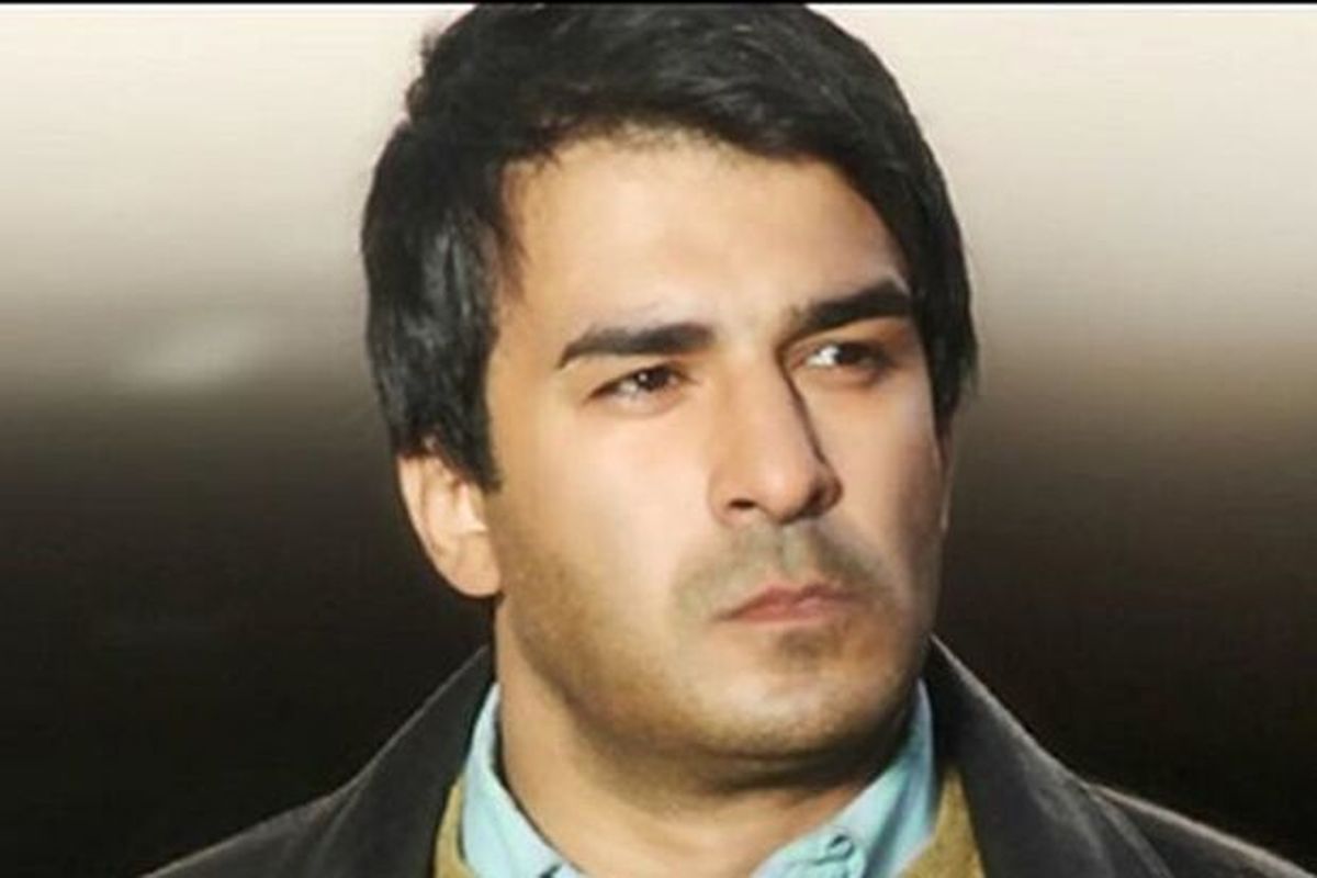 هنرپیشه مسلط و دوست داشتنی با صورت نقاشی شده