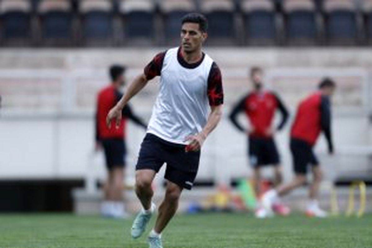 مدافع نیمکت‌نشین پرسپولیس فیکس می‌شود؟