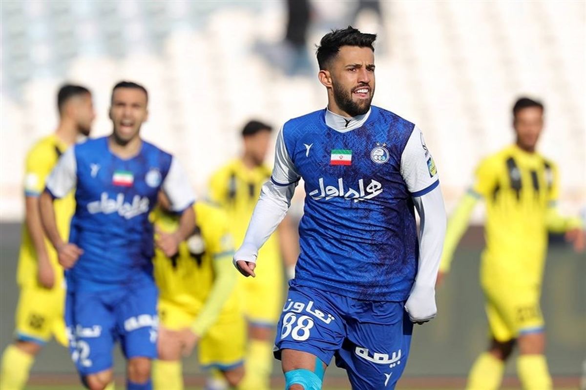 برتری استقلال مقابل نفت در ۴۵ دقیقه اول