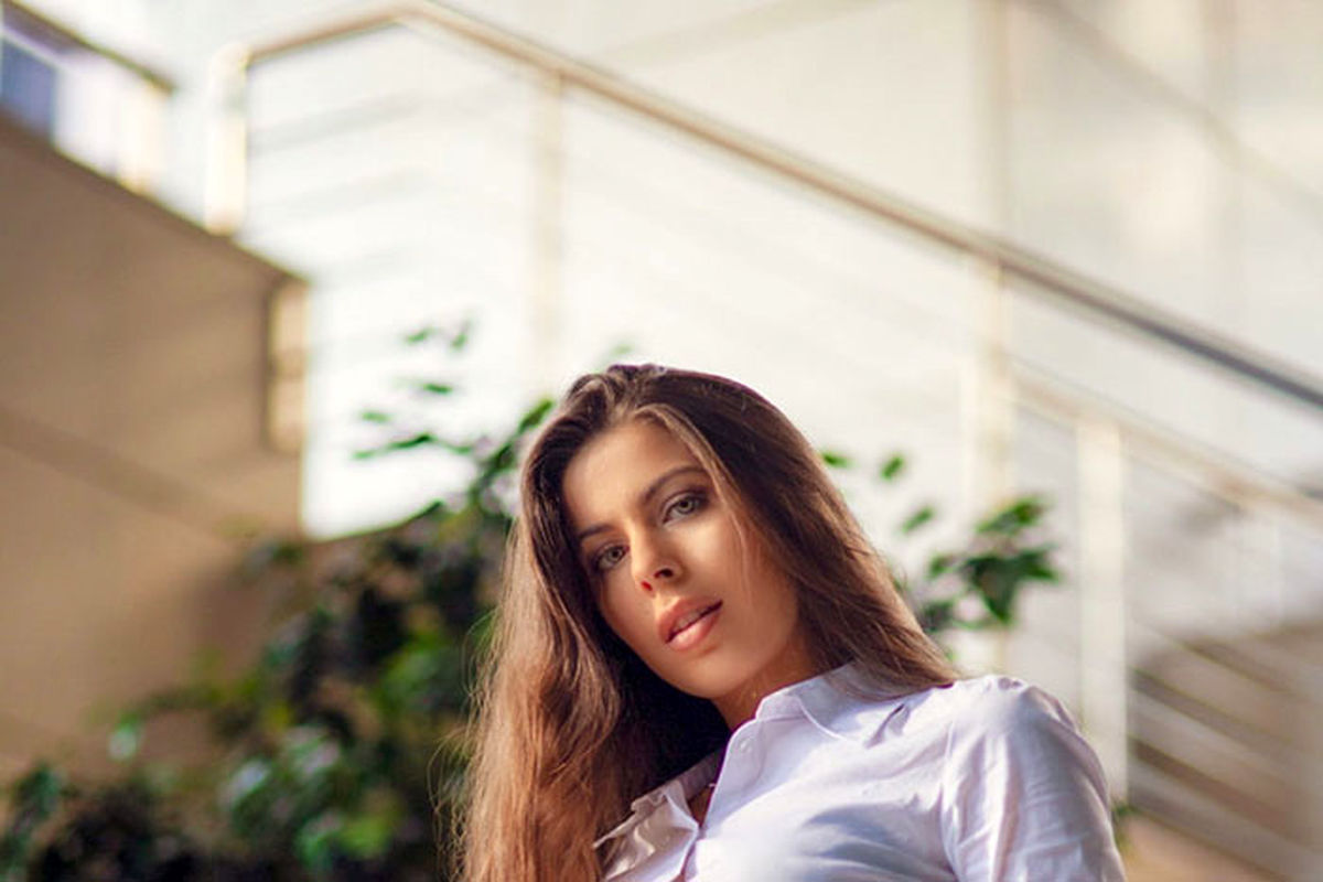 زیبایی این مربی مانع کسب شد