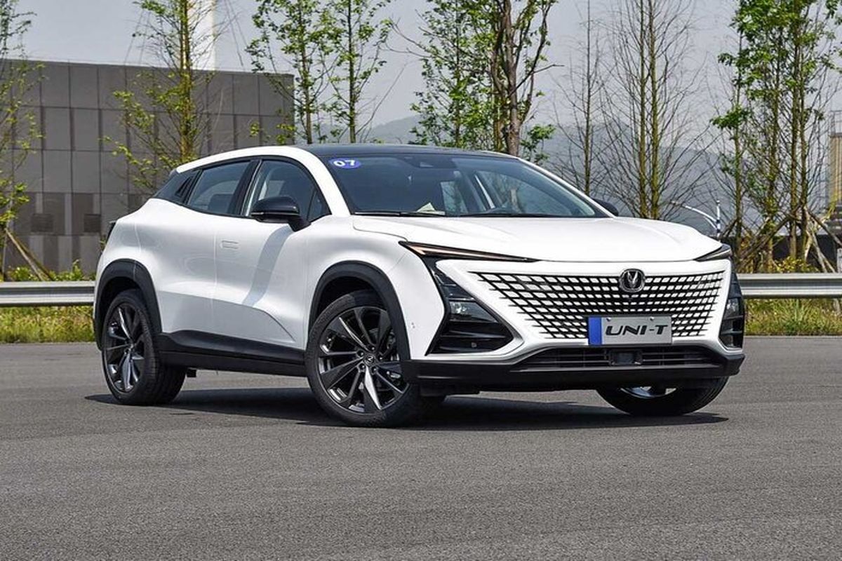 عرضه اولین خودروهای وارداتی