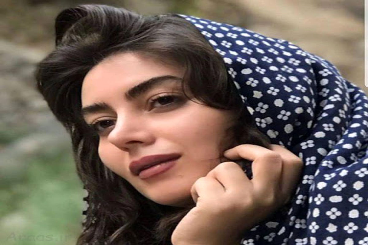 پرتره جذاب هدیه بازوند