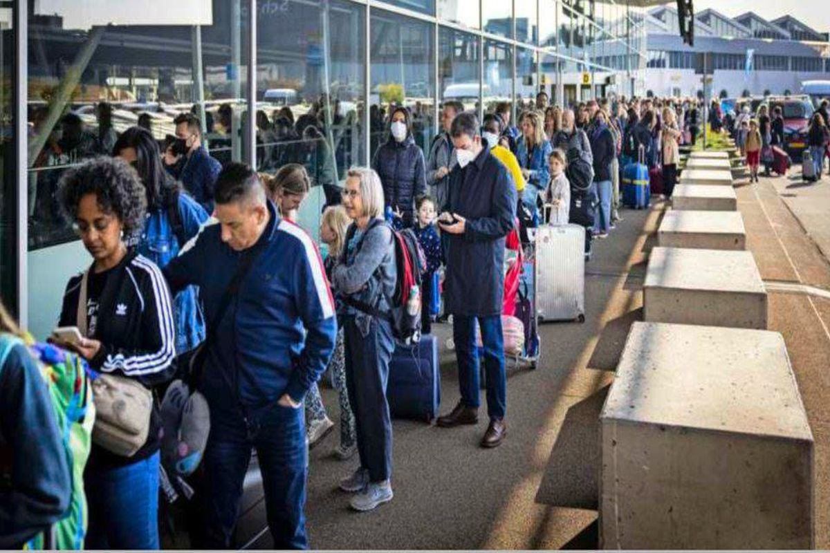 هرج و مرج در مهمترین فرودگاه هلند