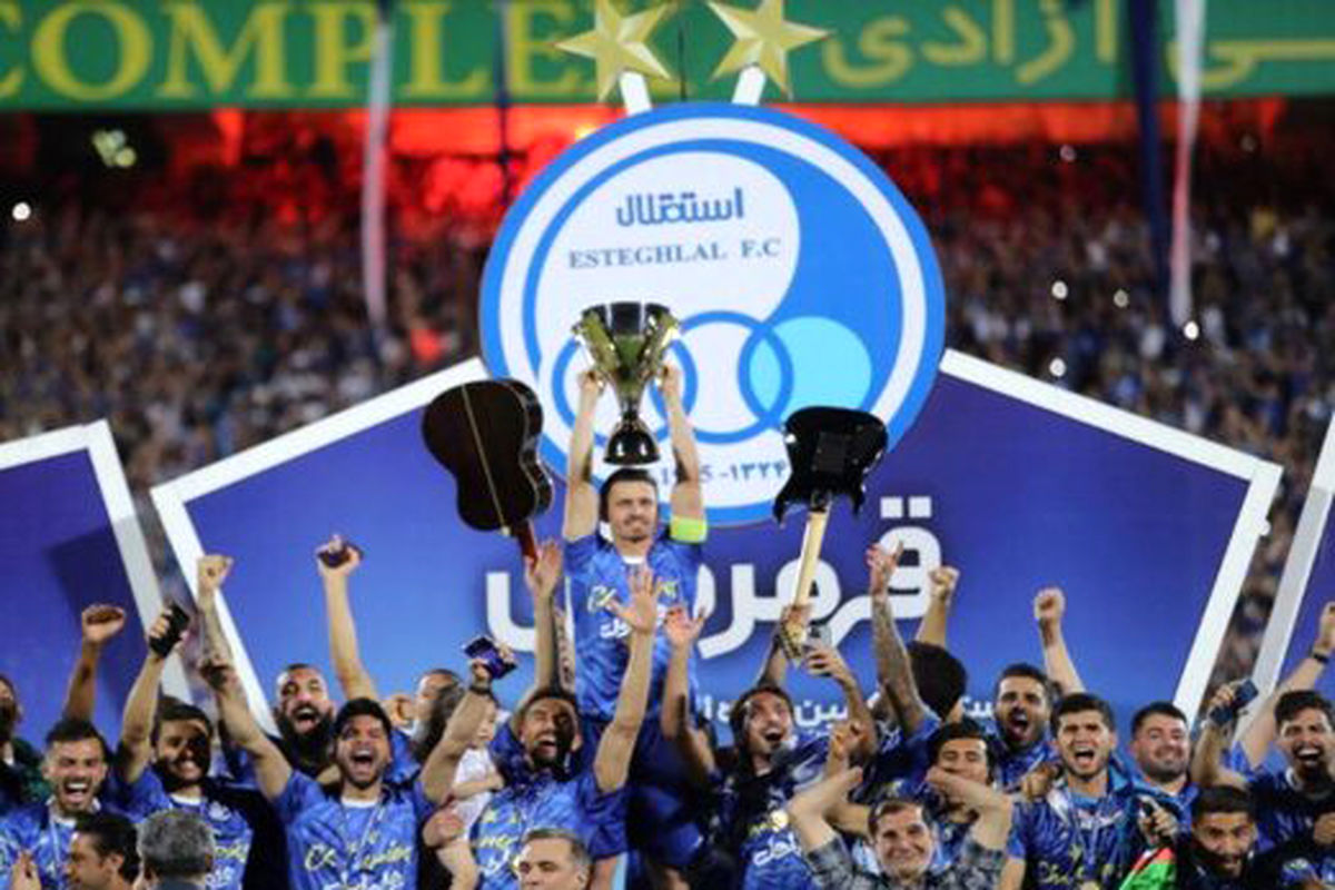 مستطیل سبز غرق در شادی و طرب