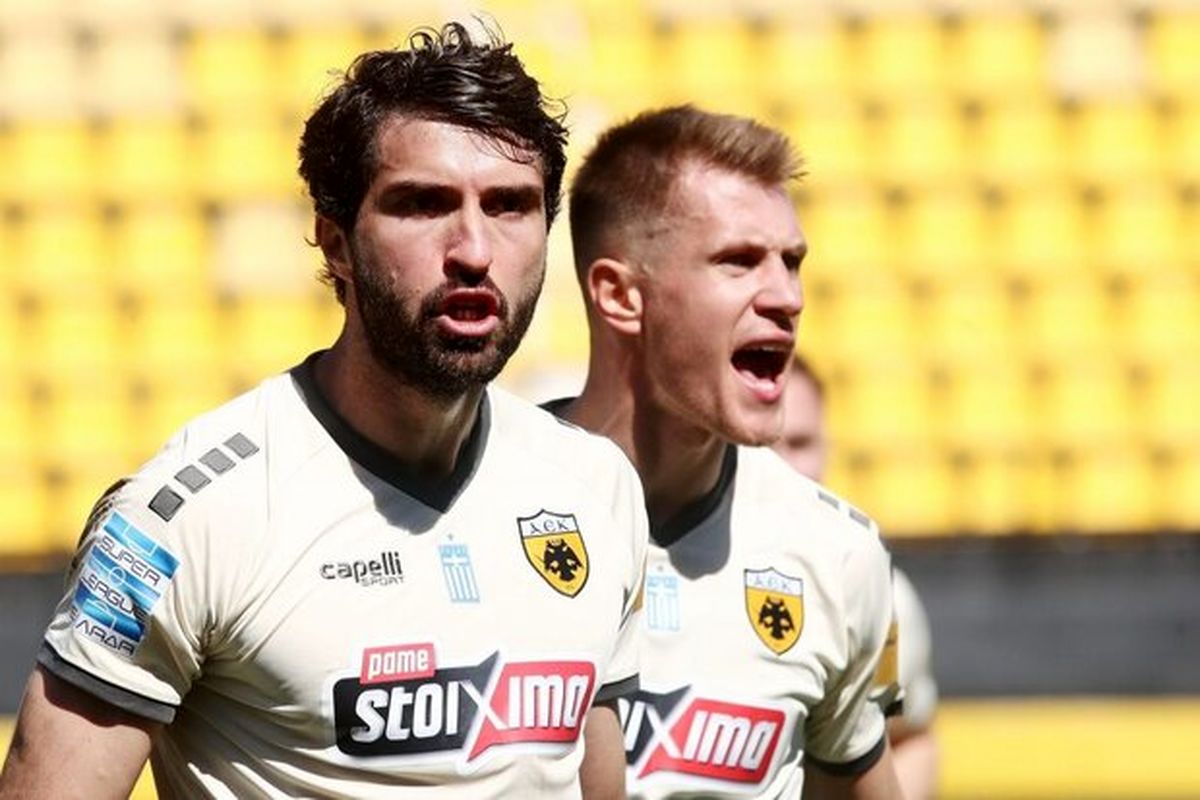 لژیونر مطرح در لیست فروش