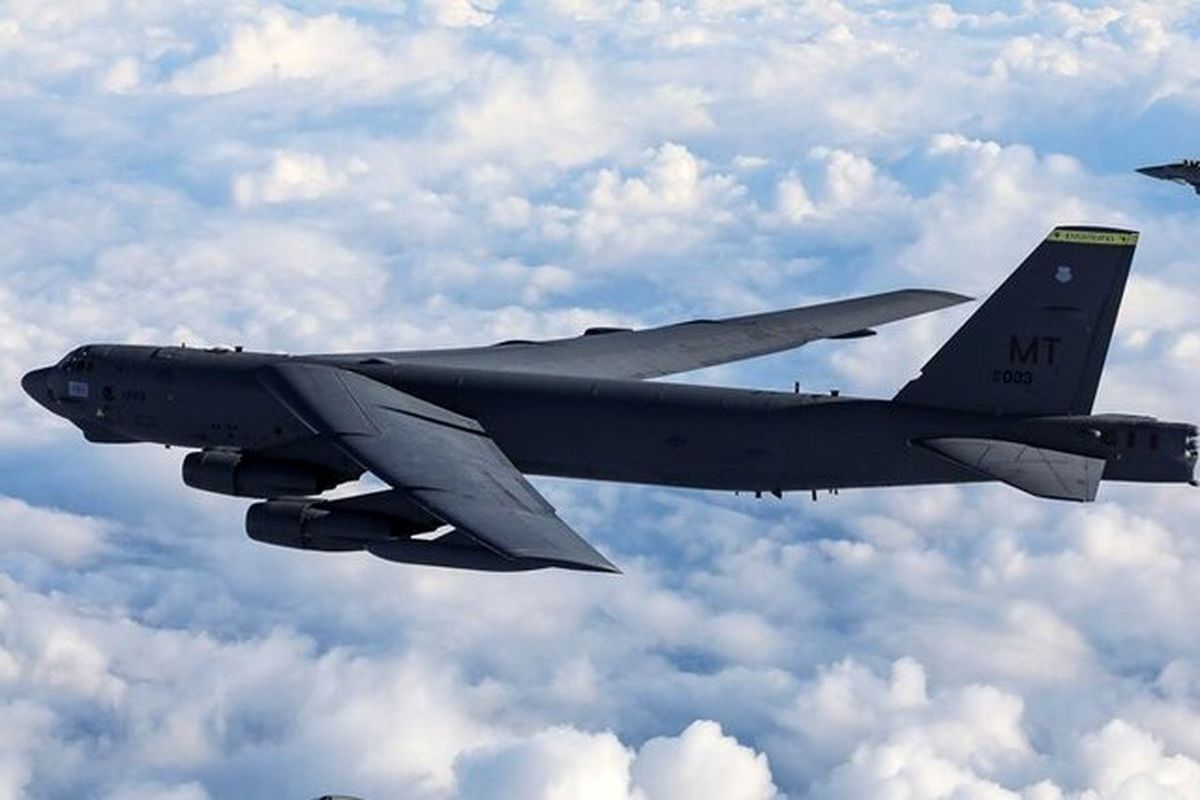 بمب افکن های آمریکا بر فراز خلیج فارس!