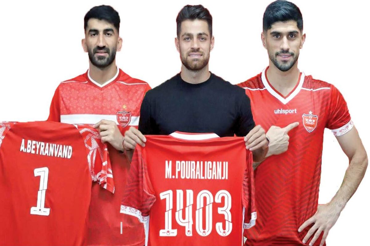 پرسپولیس چند گام جلوتر از استقلال