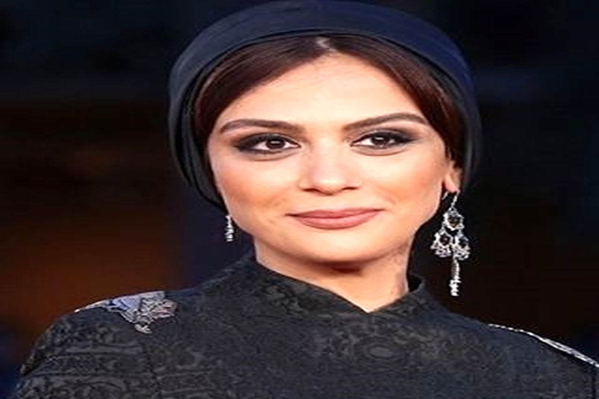 حجاب ناقص و نامتعارف دختر هنرمند فرجاد