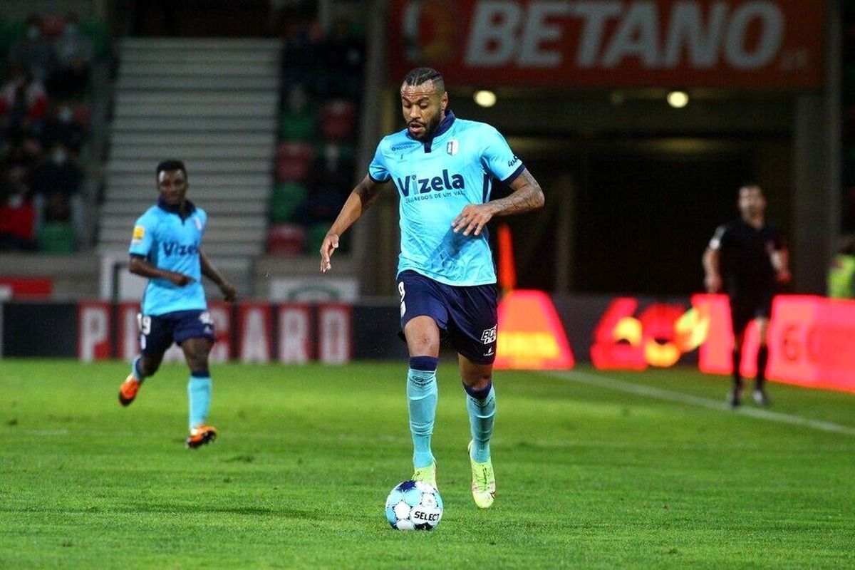 پرسپولیس به مهاجم خارجی نزدیک شد