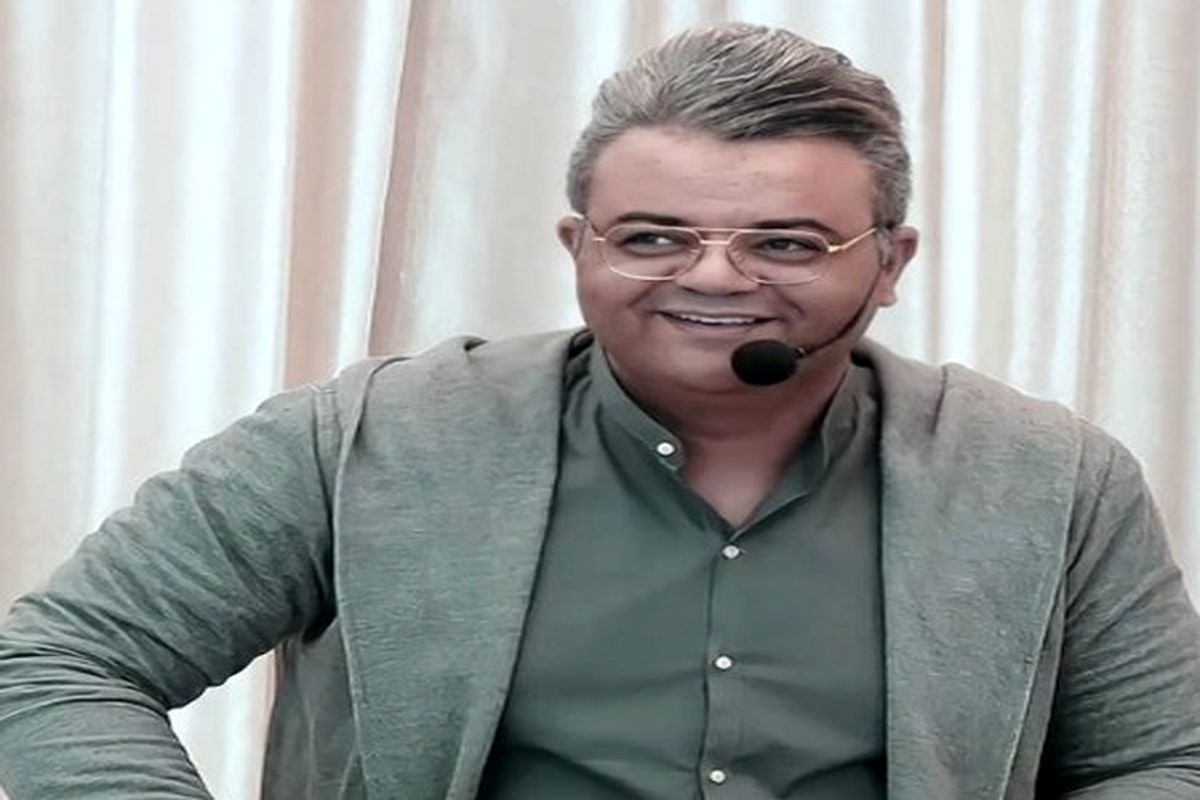 رفتار توهین آمیز جلوی دوربین با خواننده کشور!