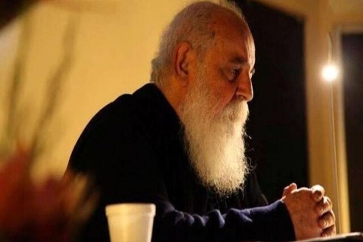 بستری شدن هوشنگ ابتهاج در آلمان