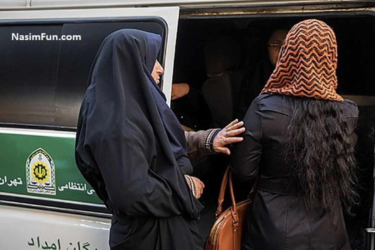 تفاوت میان مانتوی دختران و پراید