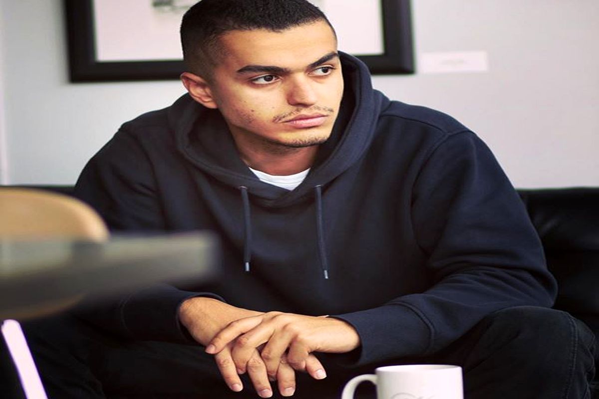 هدیه دادن عجیب یک رپر معروف به ترلان پروانه