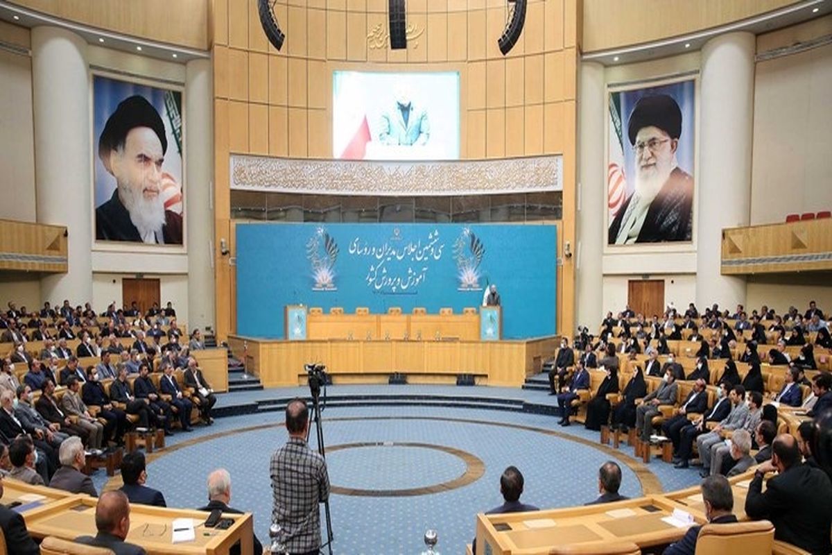 خون دل خوردن رئیس مجلس برای فرهنگیان