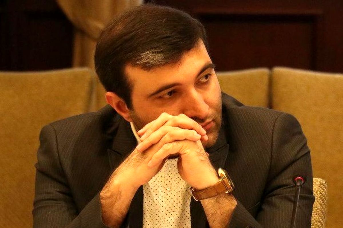 واردات خودرو یا بازی با افکار عمومی؟