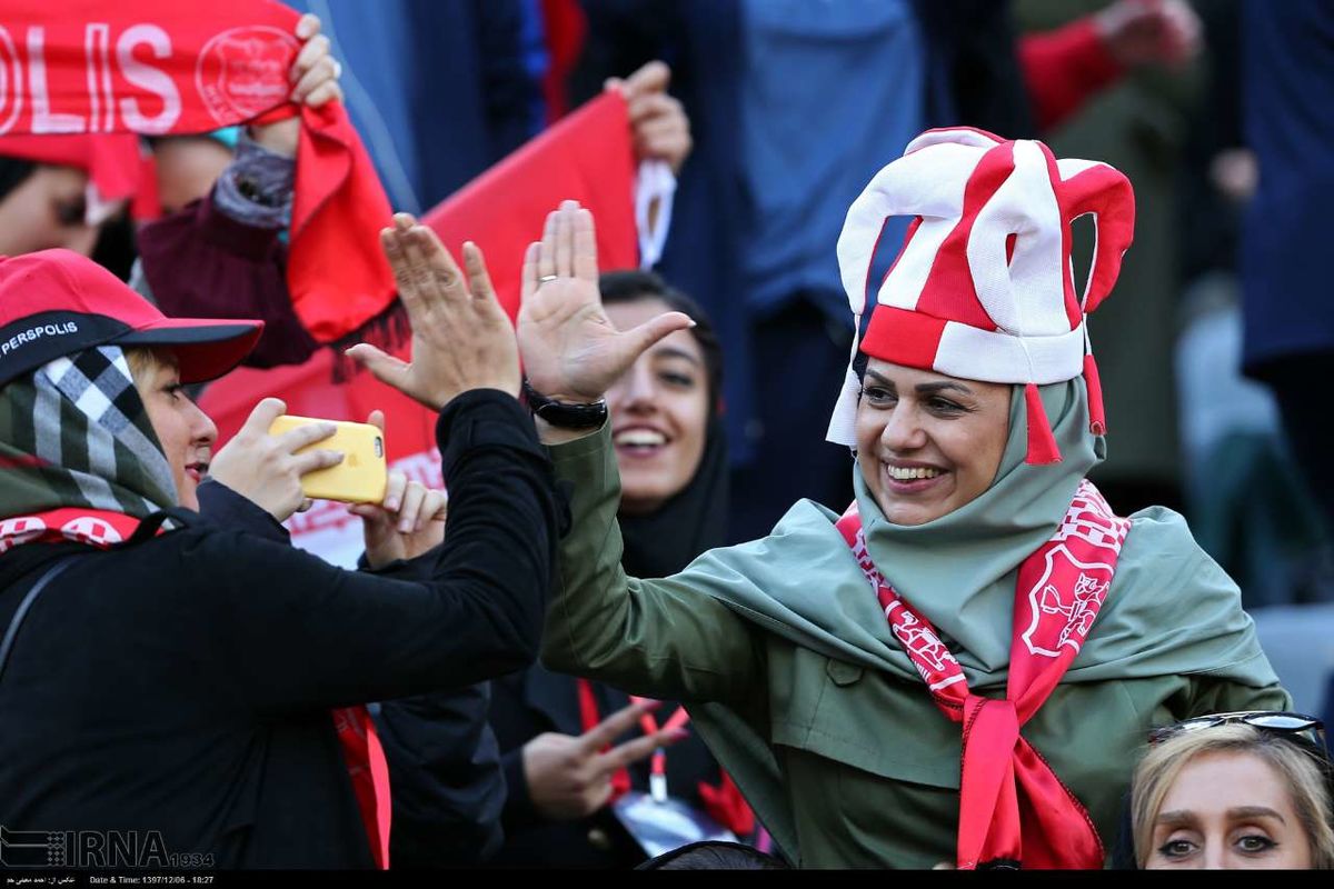 پرسپولیس صدرنشین رقابت ها