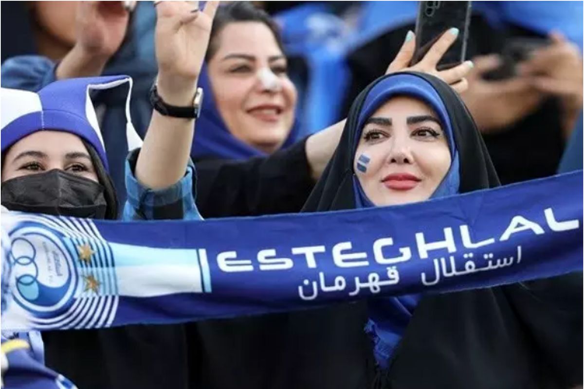 اخطاری که بانوان در استادیوم آزادی گرفتن