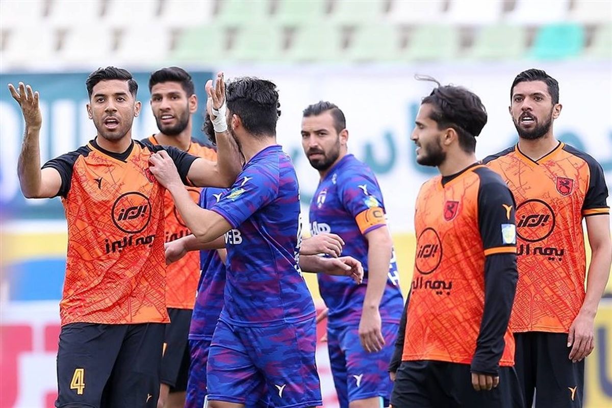 مشکل عجیب استقلال در فصل جدید