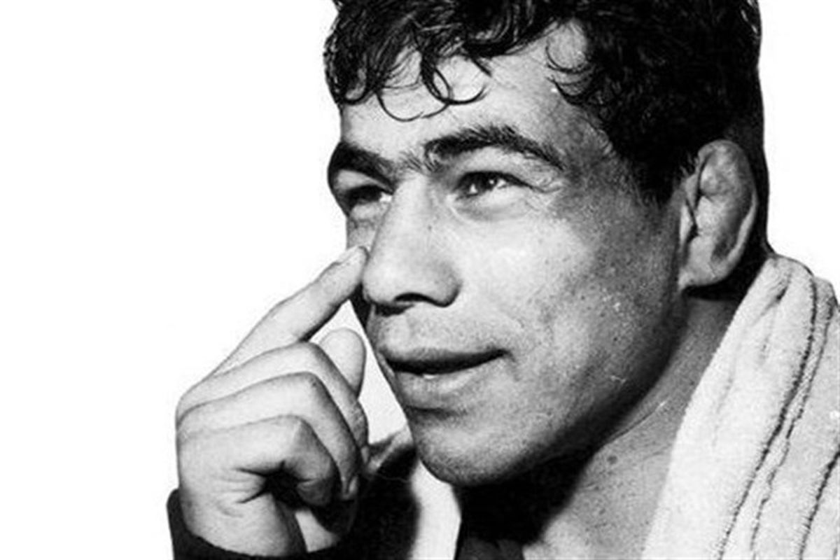 مجسمه تختی دستکاری شد