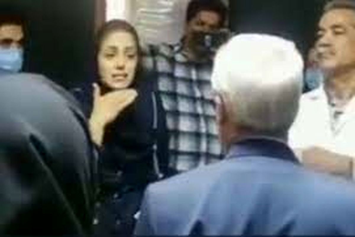 سوپروایزر معترض ترک وطن کرد