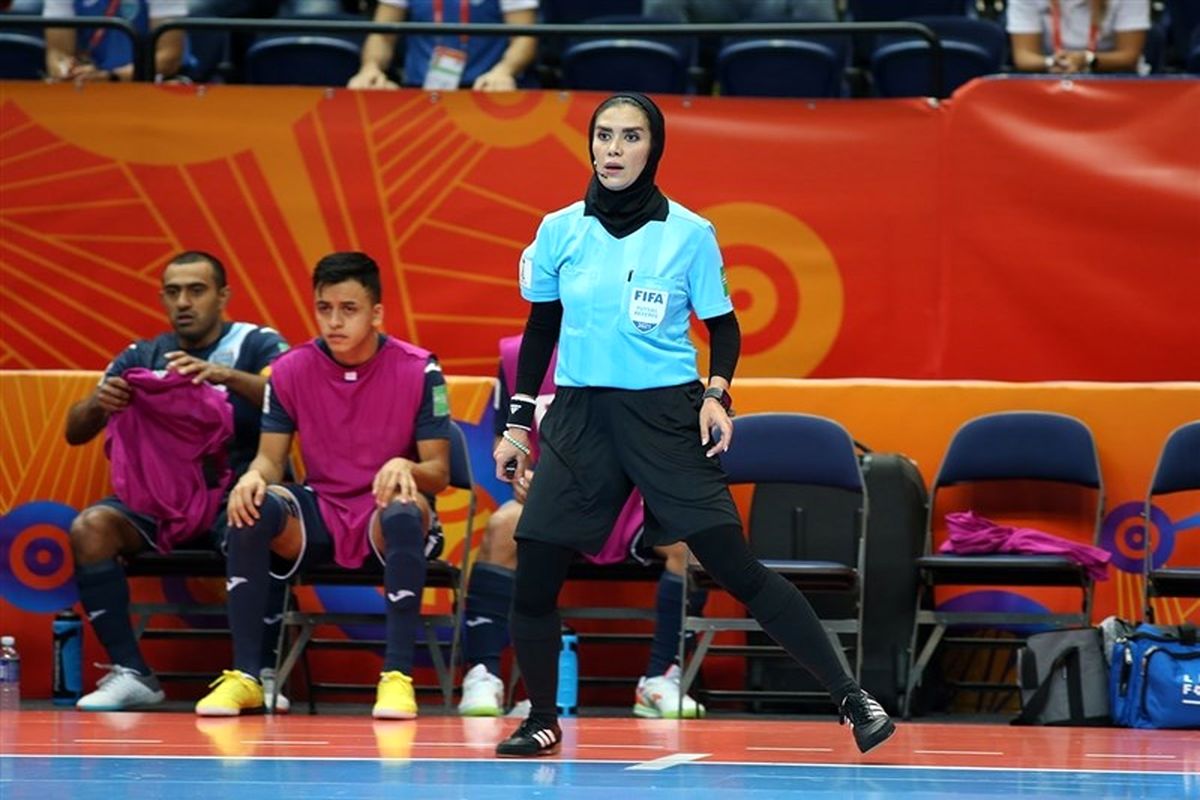 وعده های تکراری و جیب خالی داوران فوتسال/ نه خانم ها پول گرفتند نه آقایان