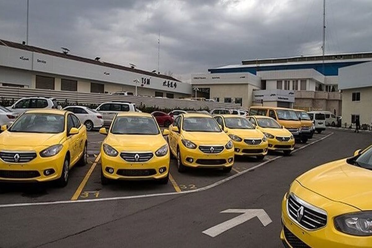 فرودگاه بین المللی، جزیره سرگردانی مسافران شد / عدم نظارت بر کرایه میلیونی تاکسی ها فرودگاه