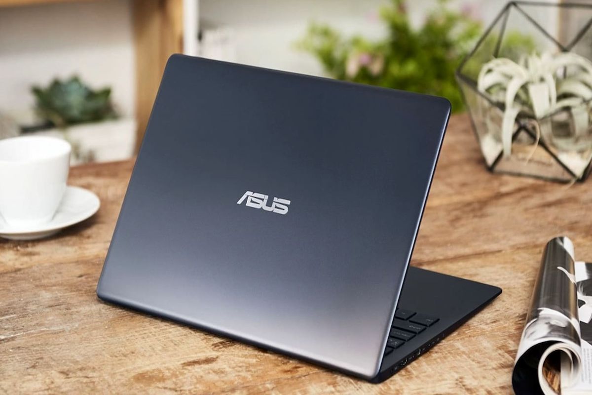 لپ تاپ های ایسوس چند شد؟