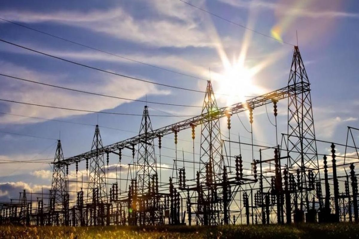 امکان صادرات برق برای تولیدکنندگان انرژی فراهم شد / مزایای بی نظیر انرژی تجدید پذیر