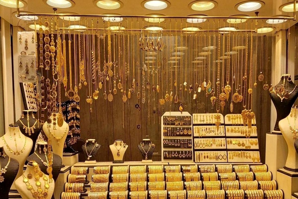 اجرای قوانین مالیاتی با تهدید و اجبار / مسیر اشتباه دولت در رفع چالش‌های صنعت طلا