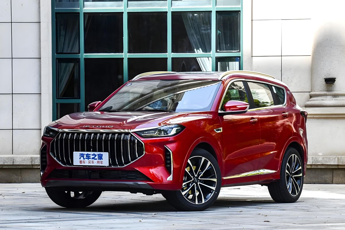 افزایش قیمت غیر قانونی دو خودرو خارجی / ماجرا چیست؟