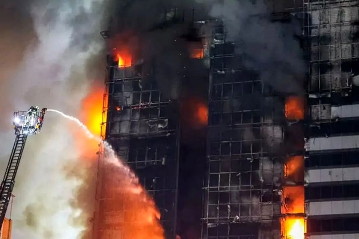 تکرار پلاسکو در گاندی