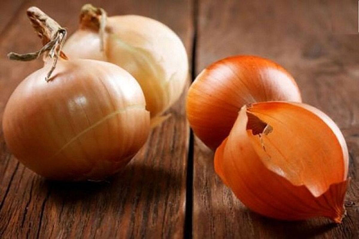 خواص باورنکردنی پوست پیاز  / هیچگاه پوست پیاز را دور نیندازید