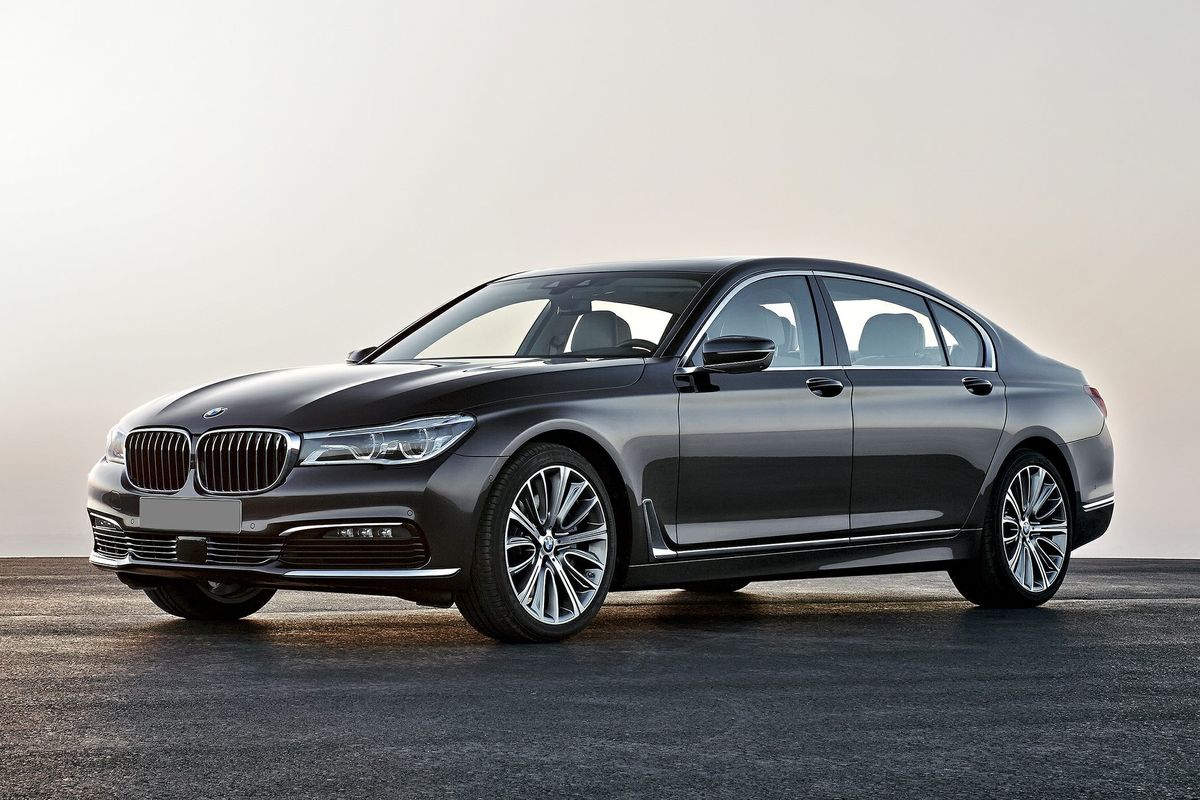 افزایش قیمت نجومی این خودرو بازار را بهم ریخت / ب ام و سری ۷ مدل ۲۰۱۸ چند شد؟