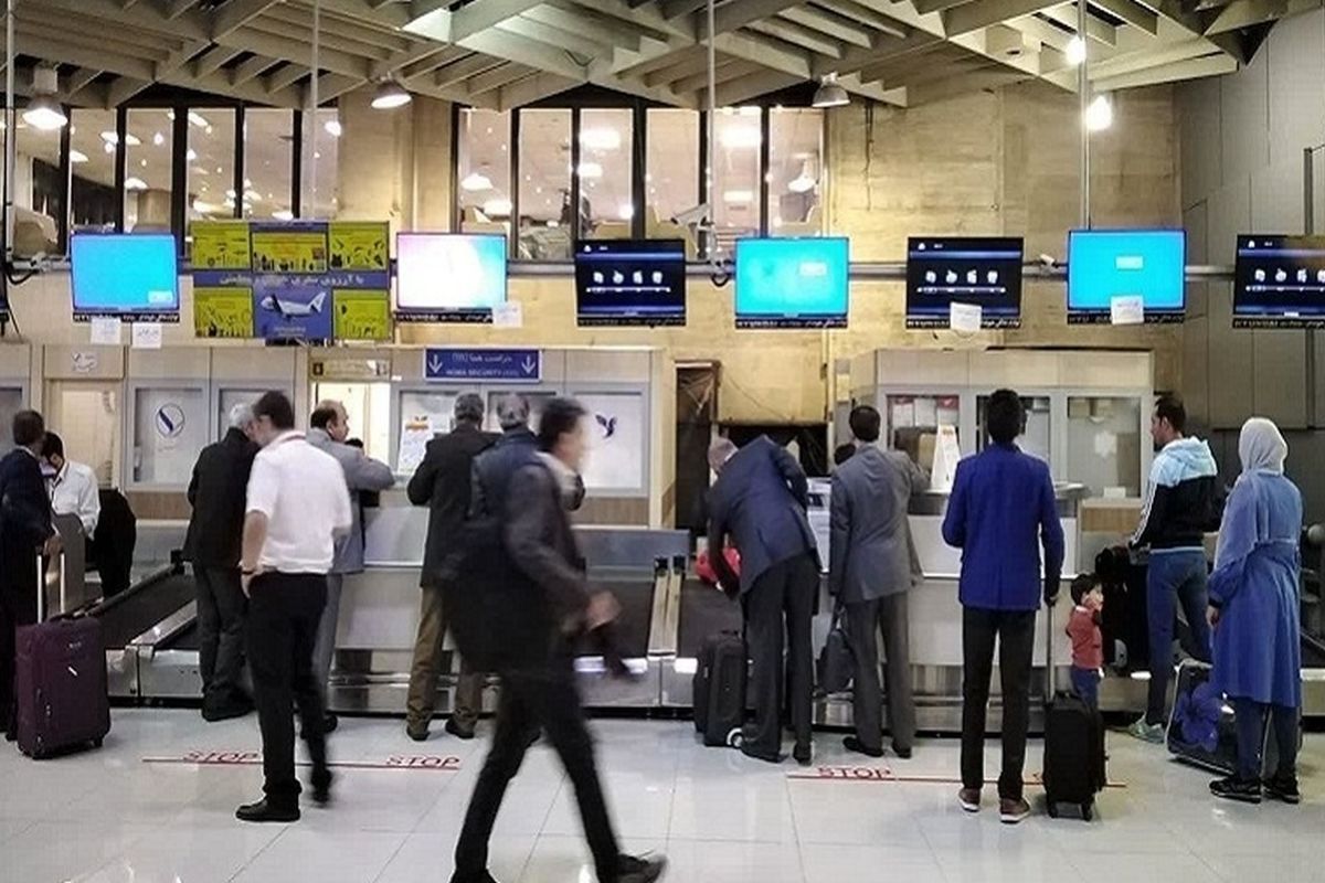 توزیع بسته های افطاری بین مسافران پروزاهای نوروزی / افزایش ۱۲ درصدی پروازها از فرودگاه امام