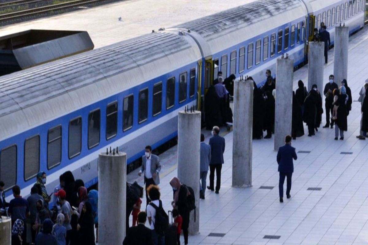 بازار سیاه بلیت سفرهای نوروزی رونق گرفت / ماه رمضان جلودار سفرهای سال نو نشد