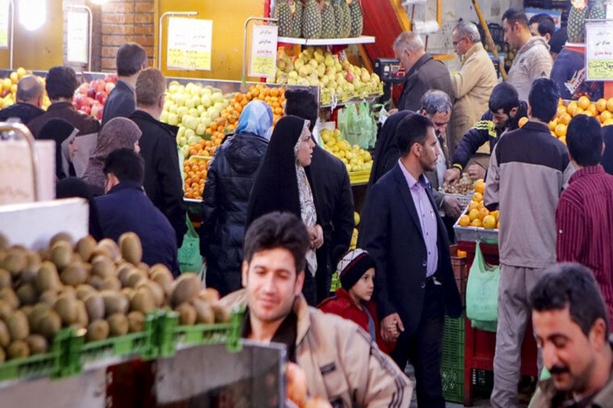 فروش و عرضه میوه تا ۳۰ درصد زیر قیمت منطقی نیست / بازار میوه و تره بار اشباع است